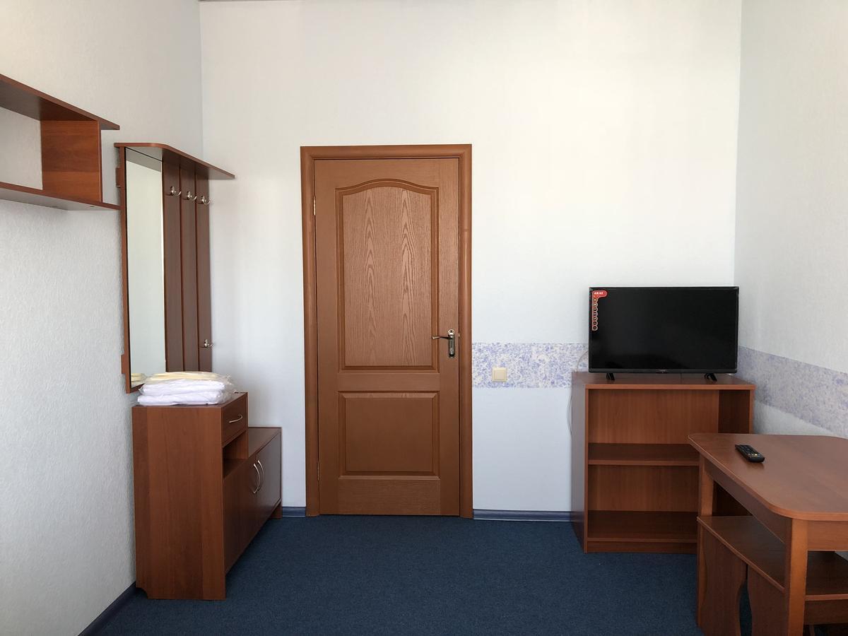Mini Hotel On Brovarskaya Brovary Εξωτερικό φωτογραφία