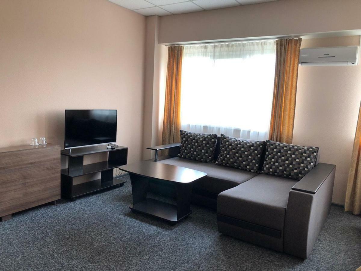 Mini Hotel On Brovarskaya Brovary Εξωτερικό φωτογραφία